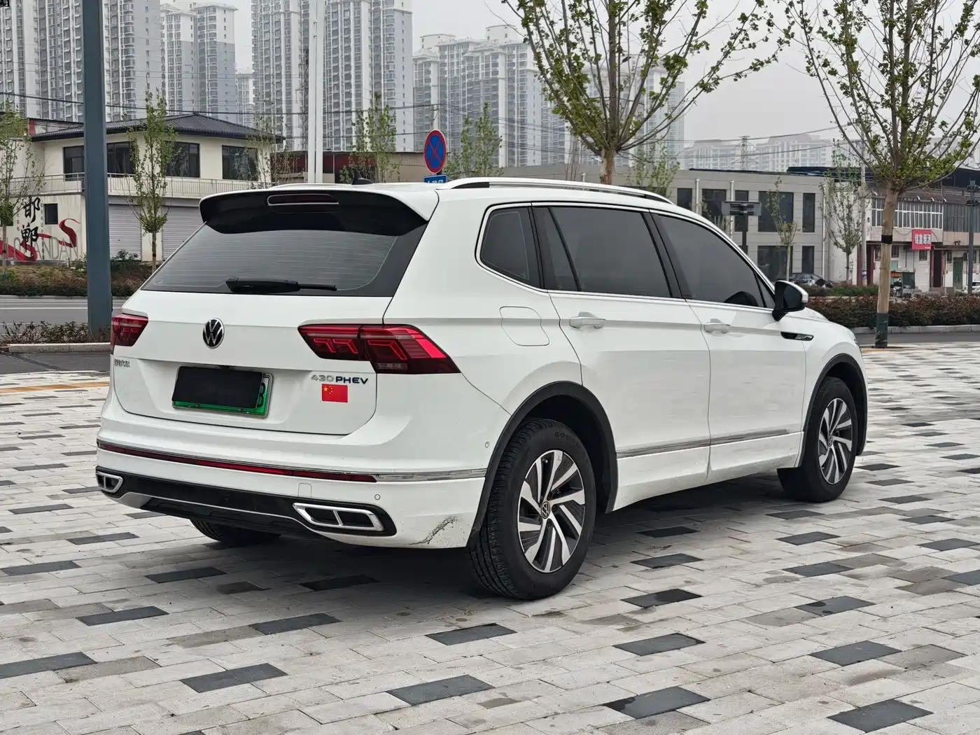 VOLKSWAGEN TIGUAN L NEW ENERGY