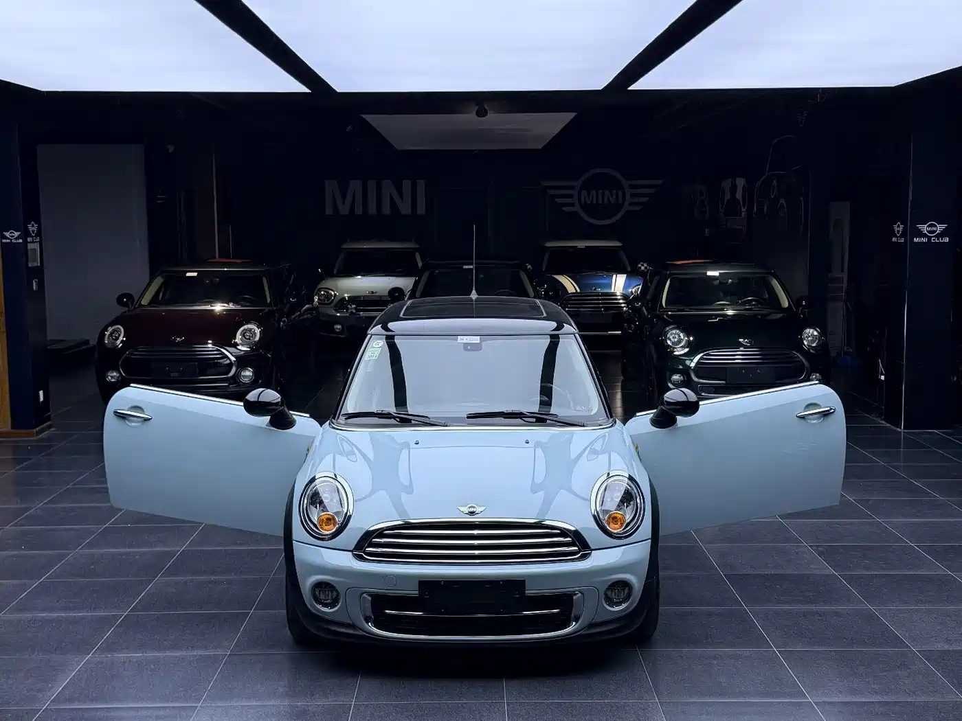 MINI MINI 2012 2011 1.6L COOPER Fun