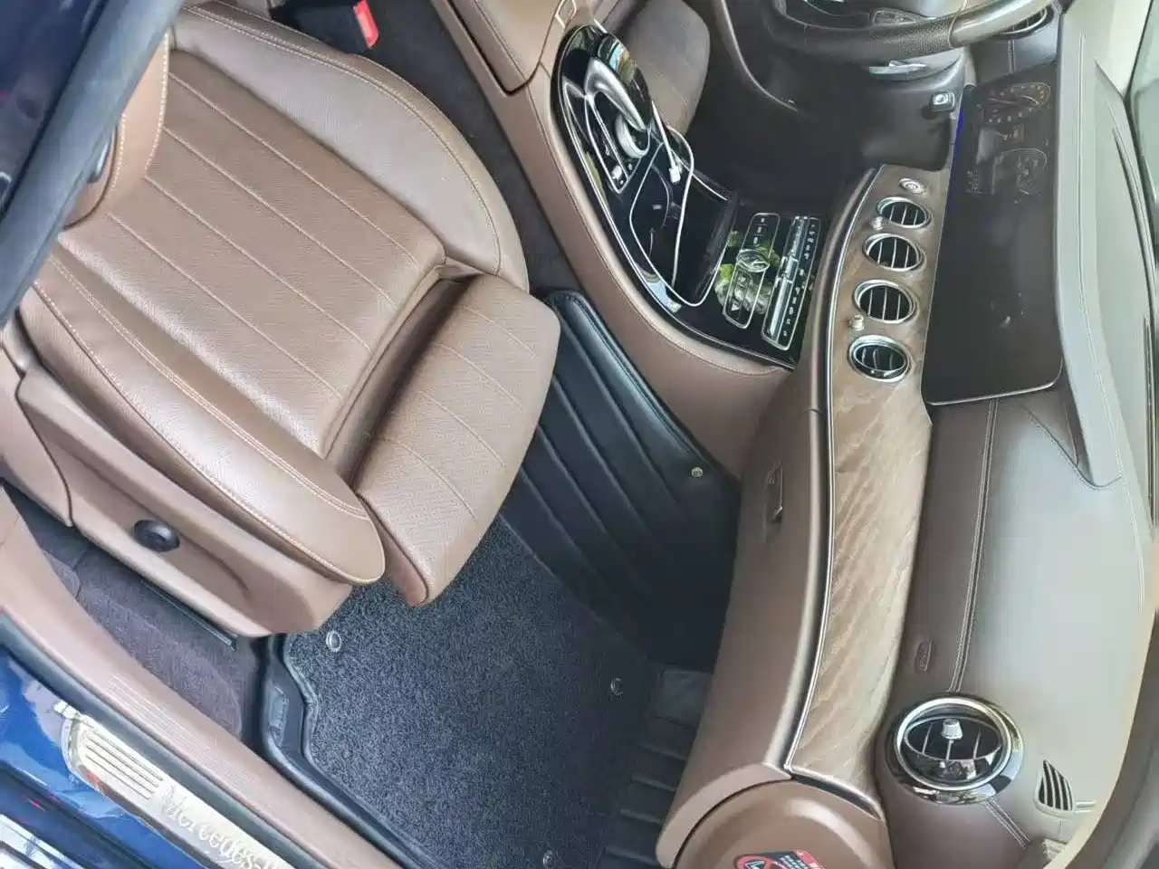 Mercedes-Benz E-Class 2018 E 200 L фото 9