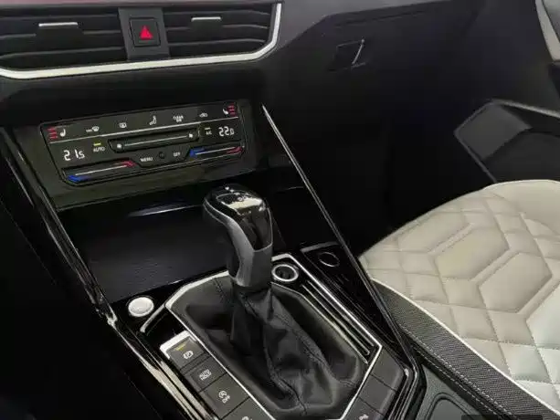 Volkswagen Tayron 2023 280TSI 2WD Luxury Plus Advanced Edition фото 15