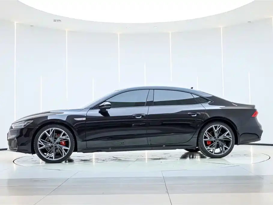 AUDI A7L
