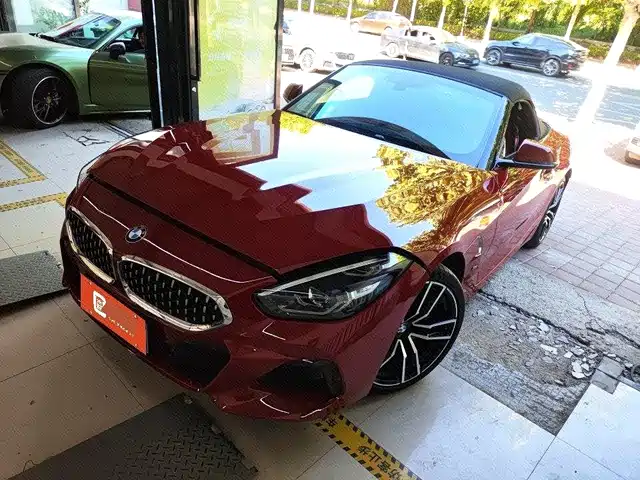 BMW Z4 sDrive 25i, M Спорт-пакет