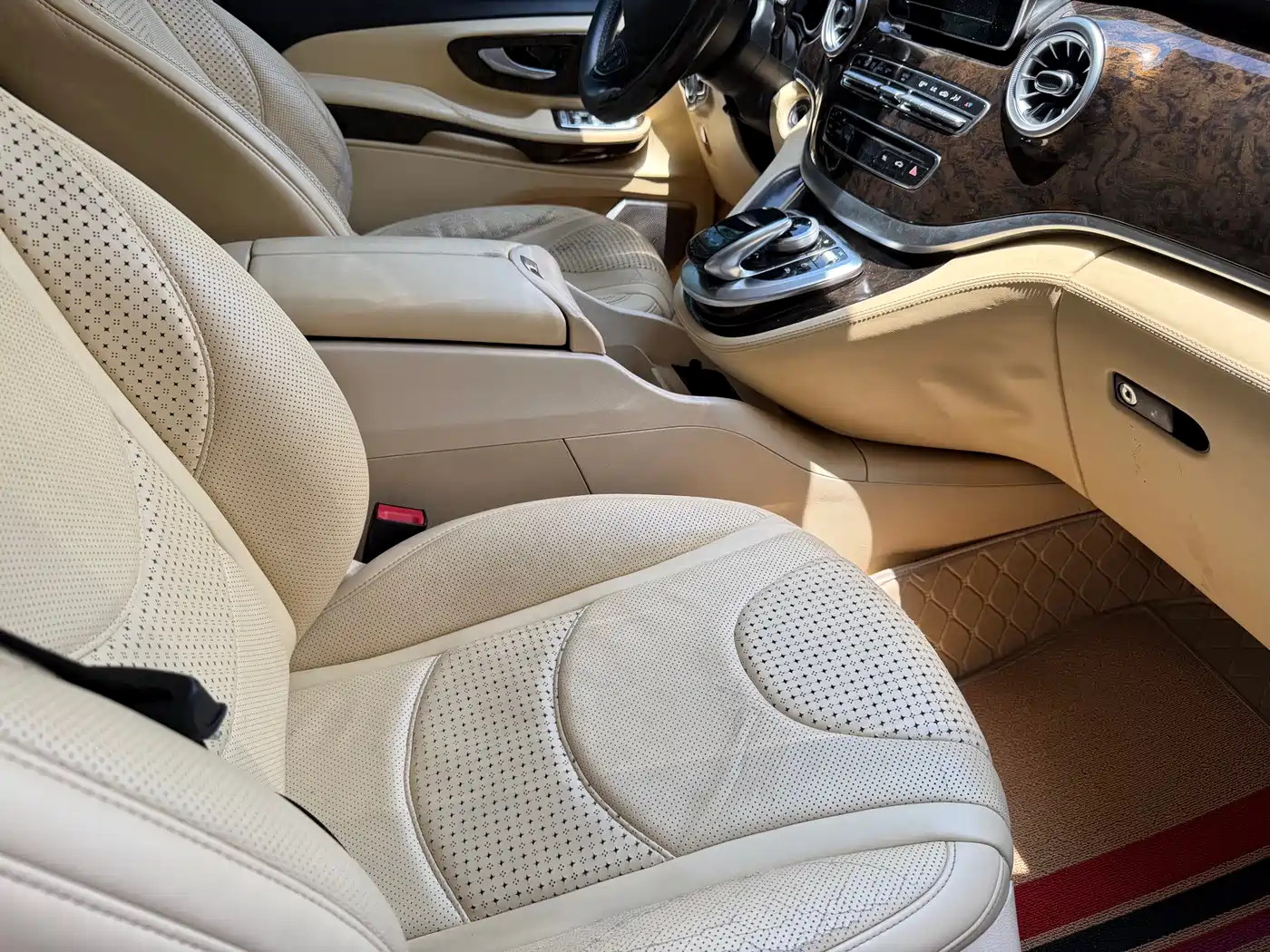 Mercedes-Benz V-Class фото 4