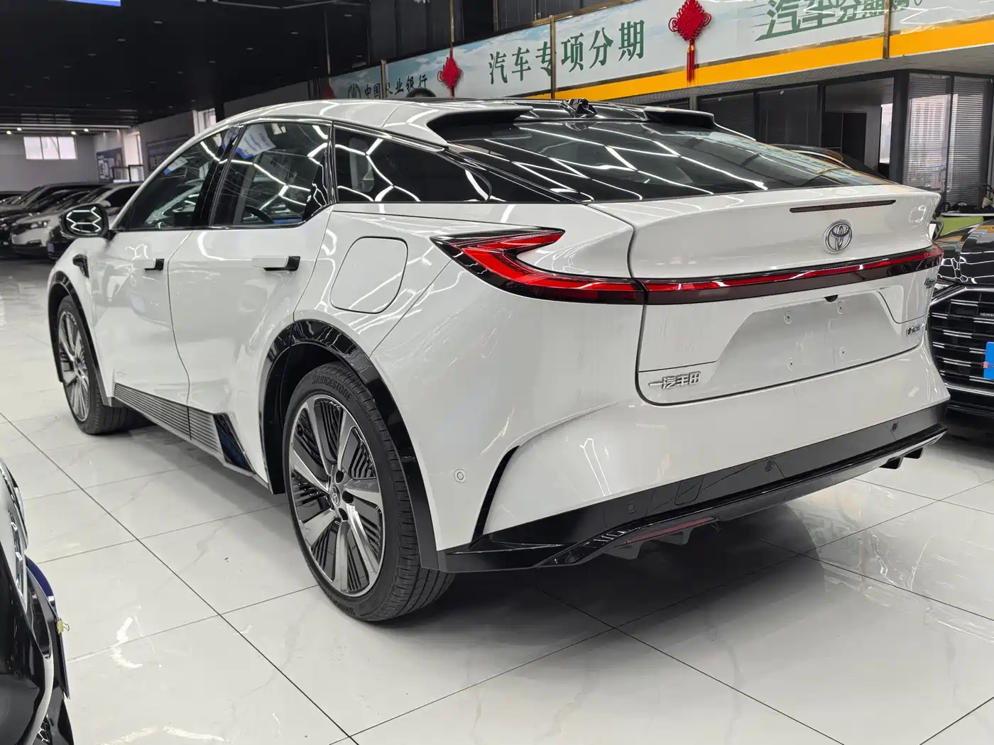 Toyota bZ5 2025 550 PRO Smart Edition фото 4