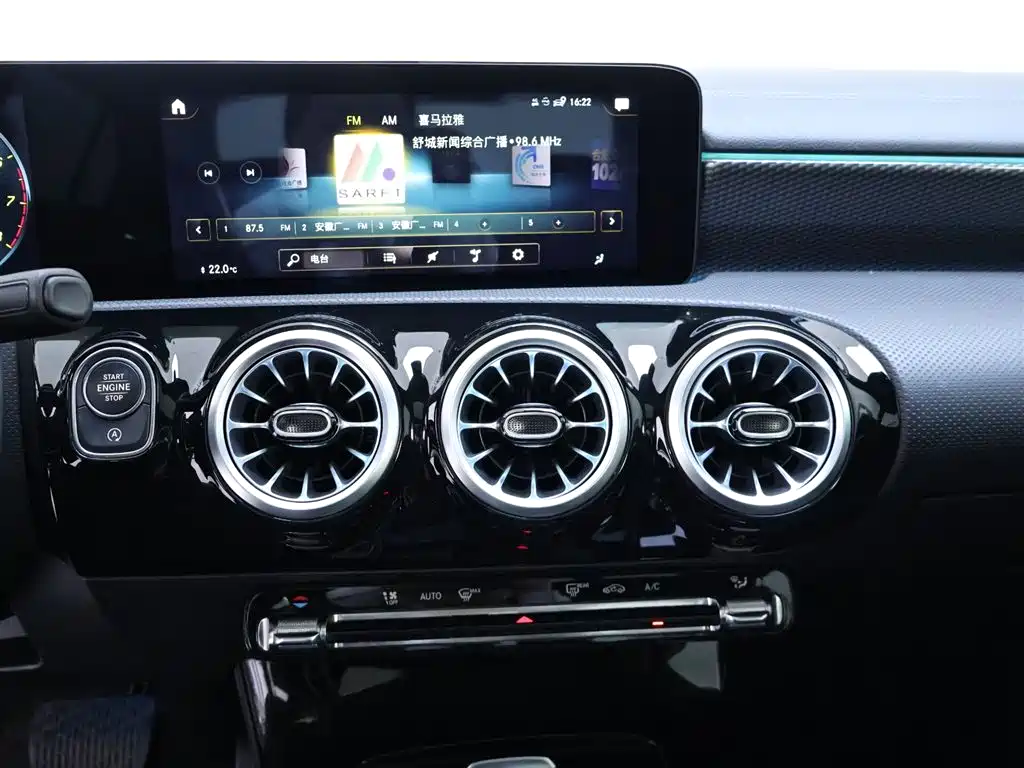 Mercedes-Benz A-Class 2021 A 200 L Sport Sedan Fashion Edition фото 10