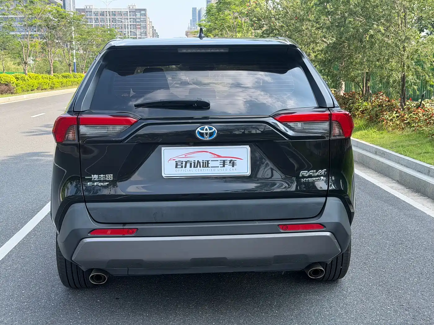 Toyota RAV4 Rongfang 2021 Hybrid 2.5L E-CVT AWD Elite PLUS Edition фото 18