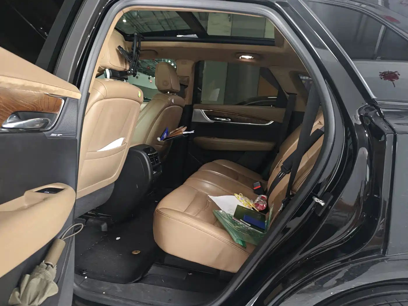 Фото 6 - Cadillac XT5