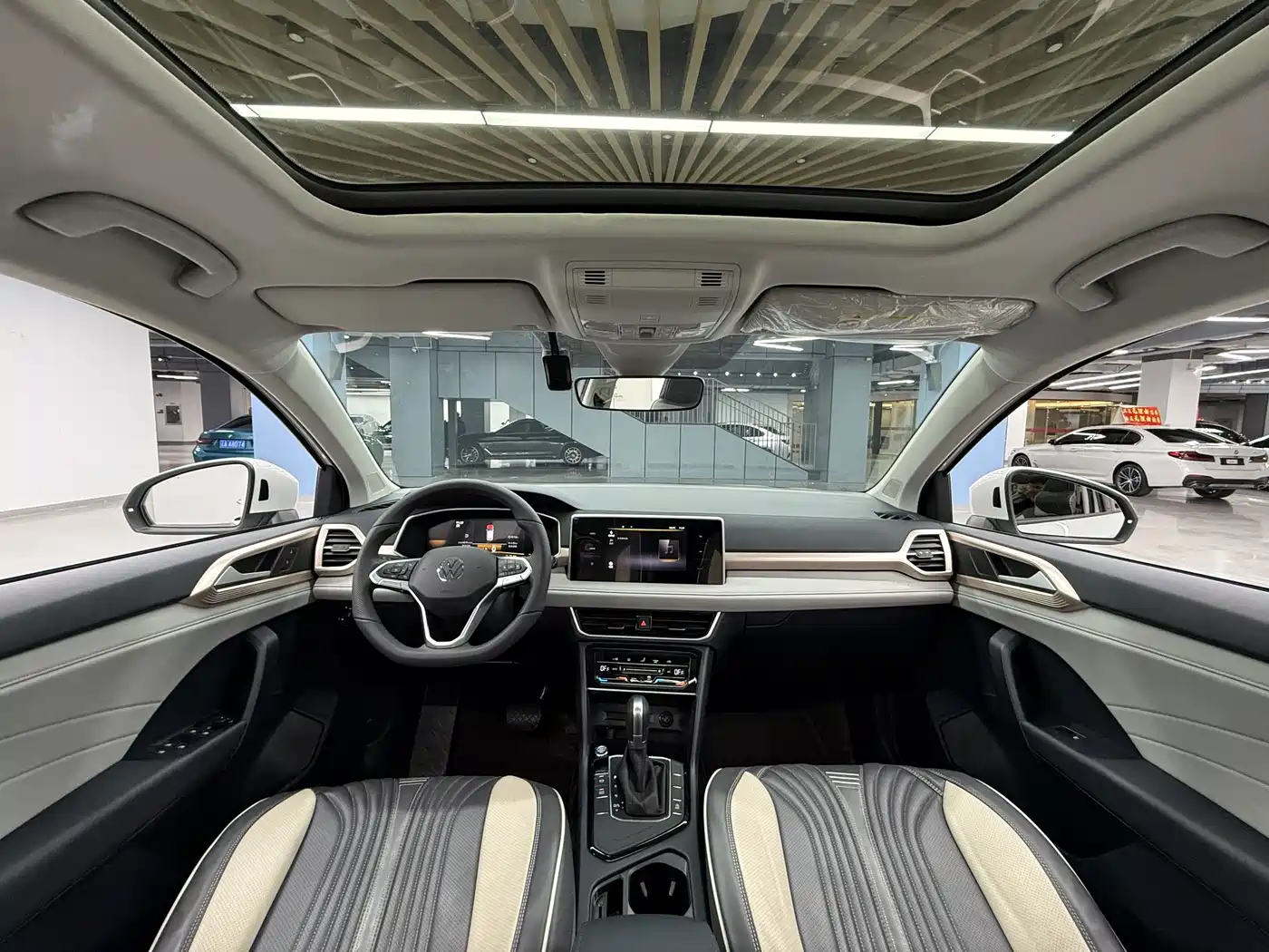 Volkswagen Tharu 2024 300TSI 2WD Bright Moon Edition фото 33