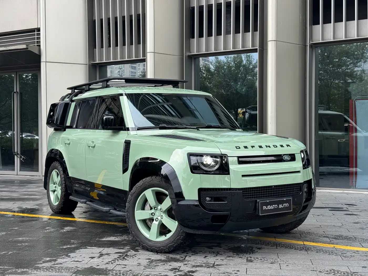 Land Rover Defender 2023 110 3.0T P400 75th Anniversary Legend Edition