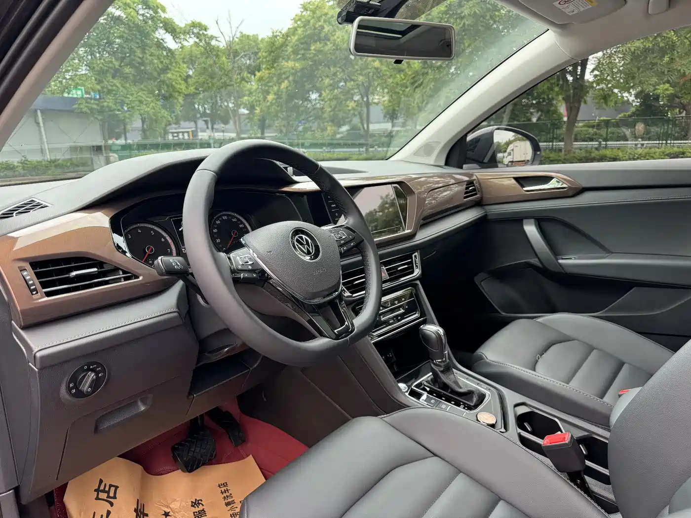 Volkswagen Tharu 2021 Model 280TSI 2WD Comfort Edition фото 7