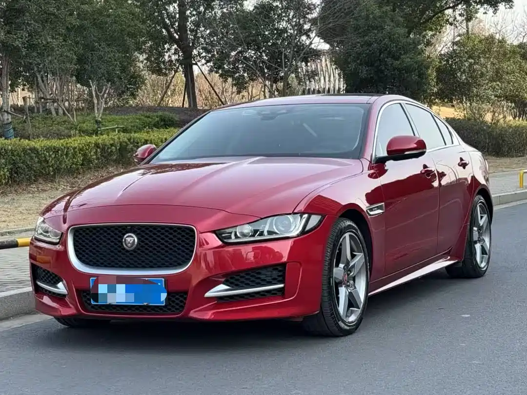 Jaguar XE 2016 2015 2.0T 200PS R-Sport