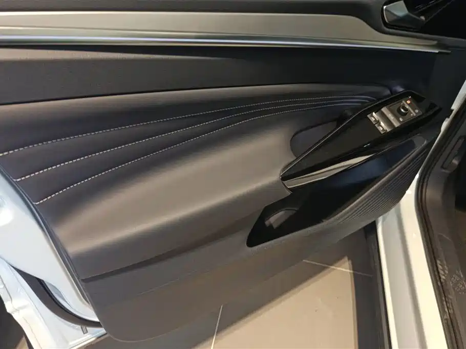Volkswagen ID.4 CROZZ 2025 Pure Enjoyment Edition фото 7