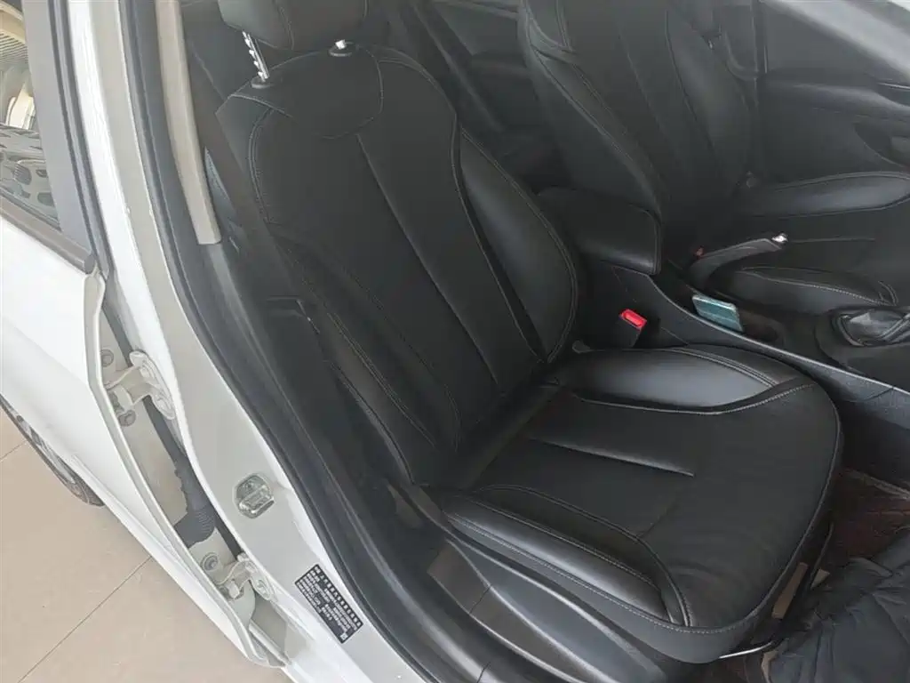 Buick Excelle 2019 18T Auto Connected Elite China VI фото 25