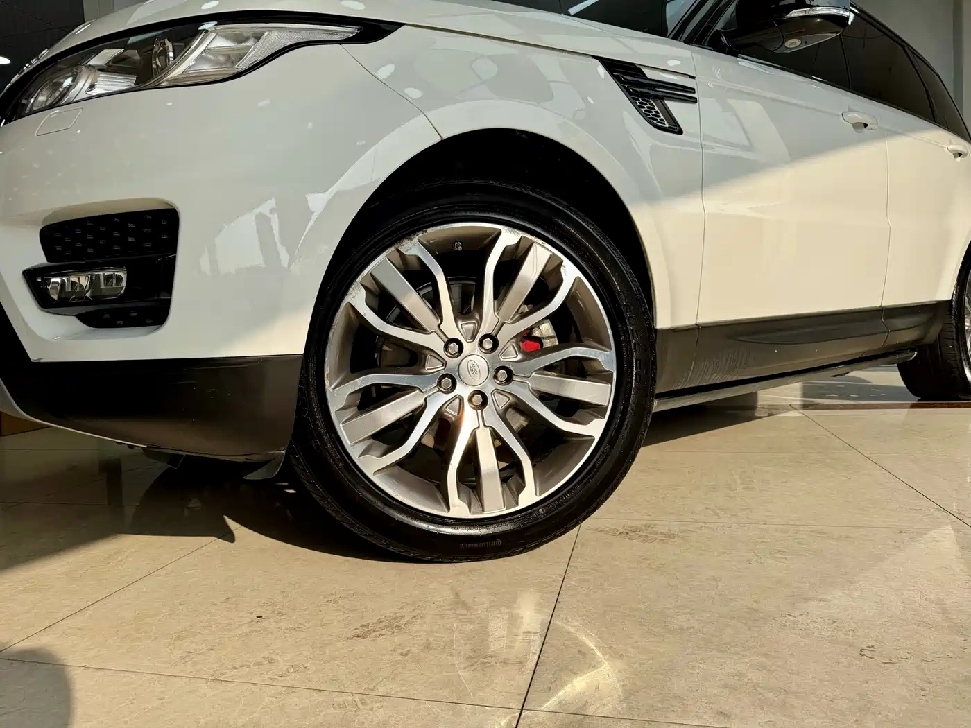 Land Rover Range Rover Sport 2016 Model 3.0 SC V6 HSE DYNAMIC фото 26