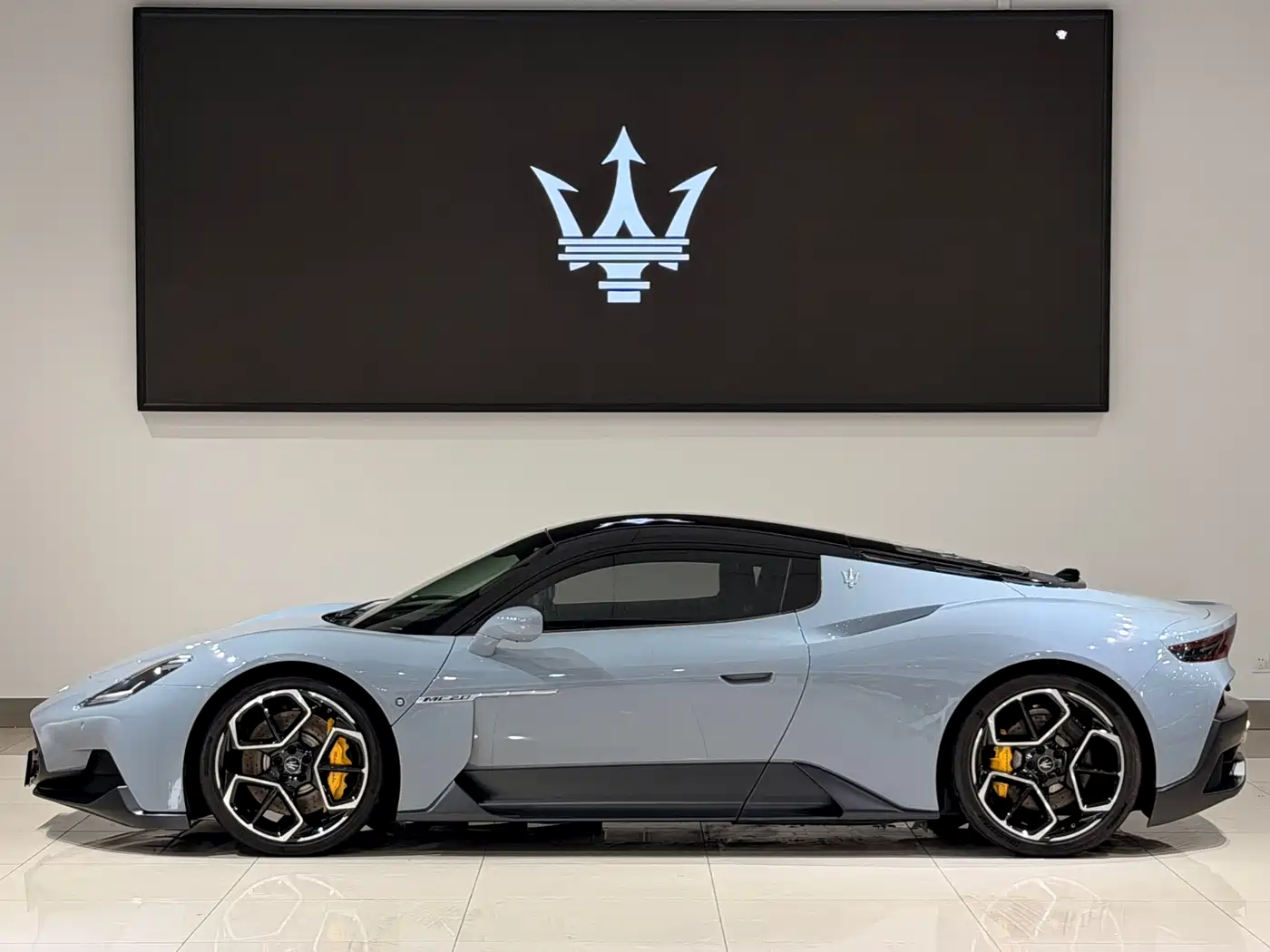 MASERATI MC20