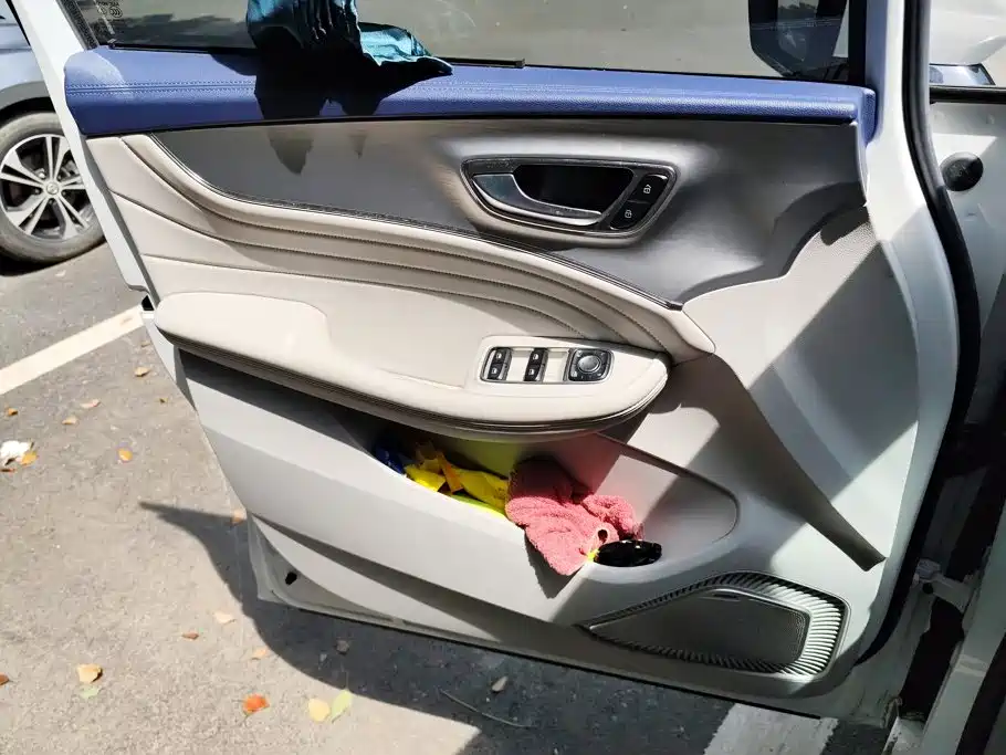 Roewe iMAX8 2023 2022 400TGI Honor Edition