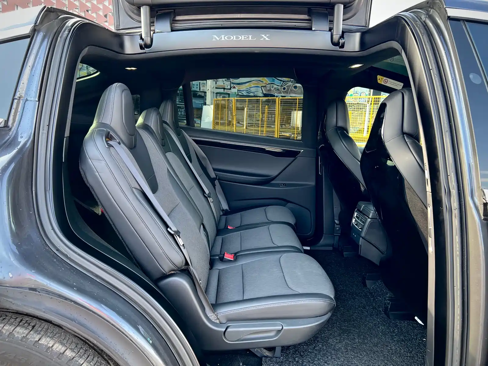 Фото 8 - Tesla Model X