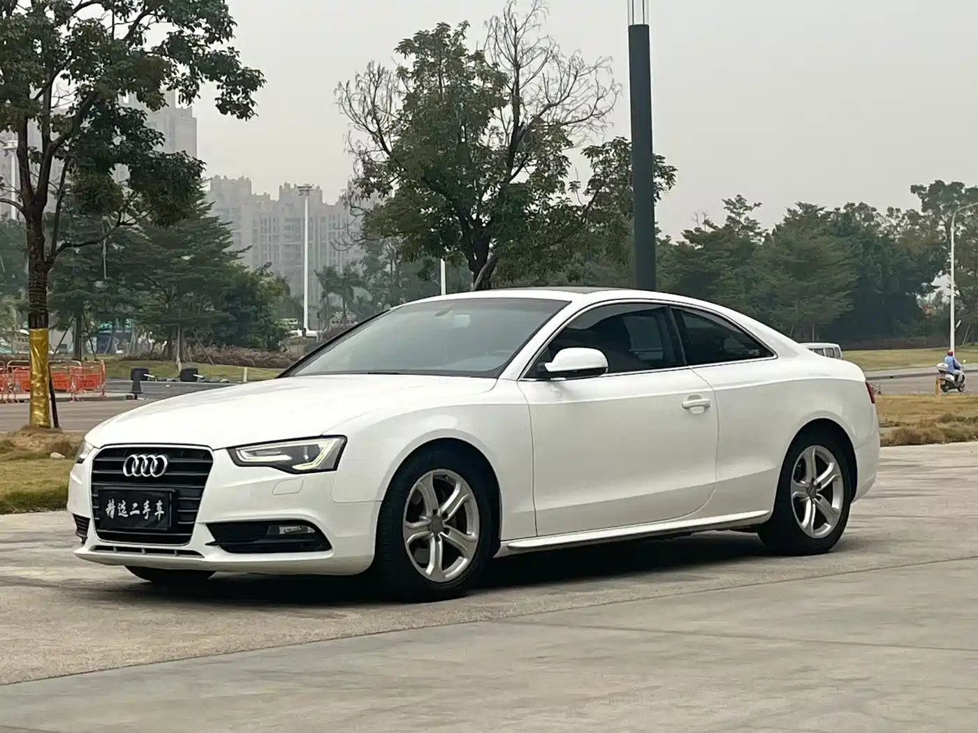 Audi A5 (Import) 2013 Coupe 40 TFSI фото 3