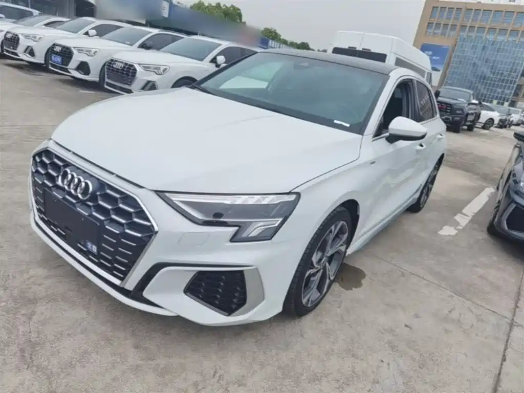Audi A3 2023 Facelift Sportback 35 TFSI Fashion Sport
