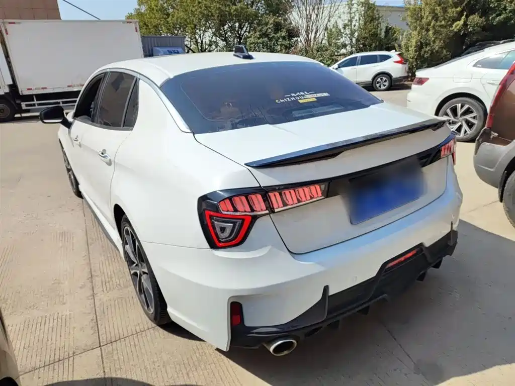Lynk & Co 03 2019 1.5TD DCT Power Edition China VI фото 5
