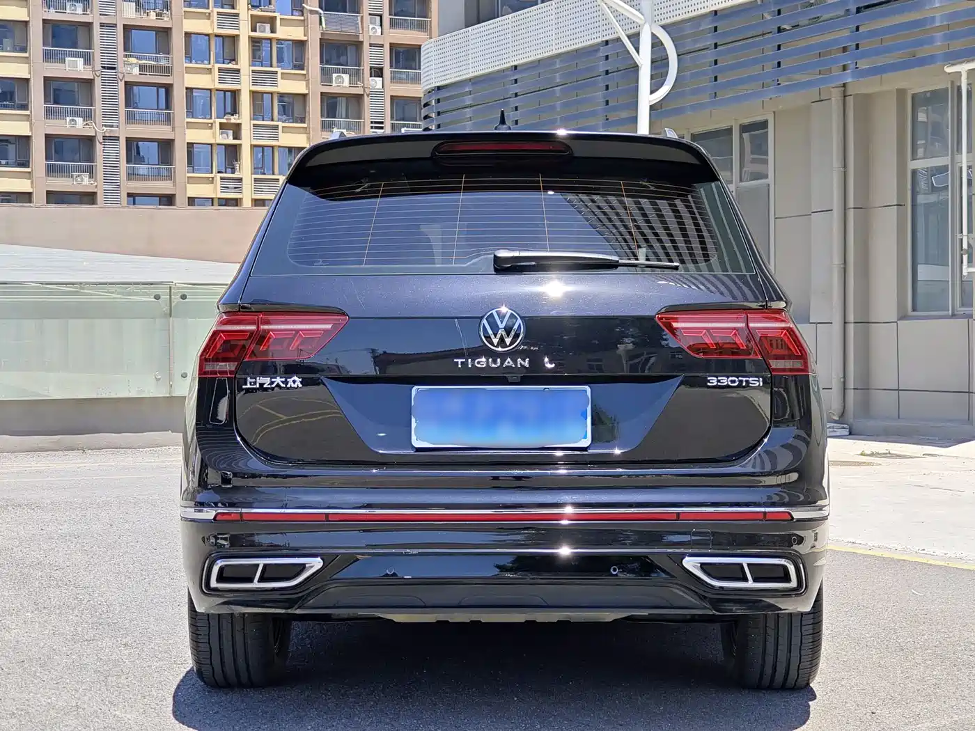 Volkswagen Tiguan L 2024 330TSI Automatic 2WD R-Line Premium Enjoyment Edition фото 5