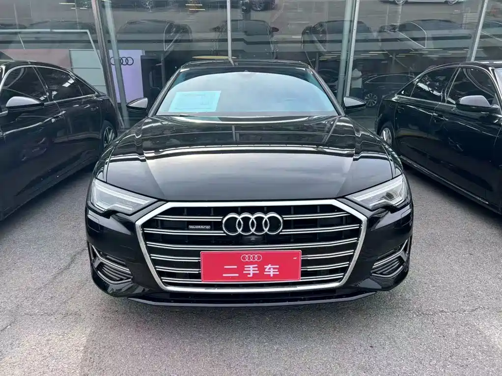 Фото 2 - Audi A6L