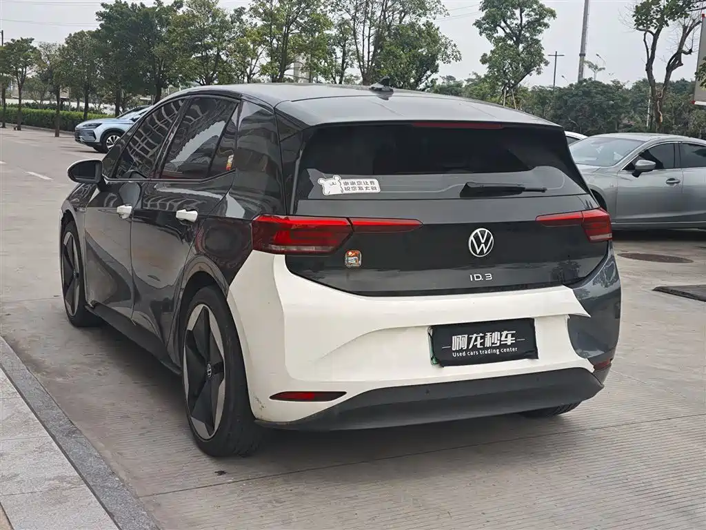 Volkswagen ID.3 2023 Pure Smart Edition фото 7