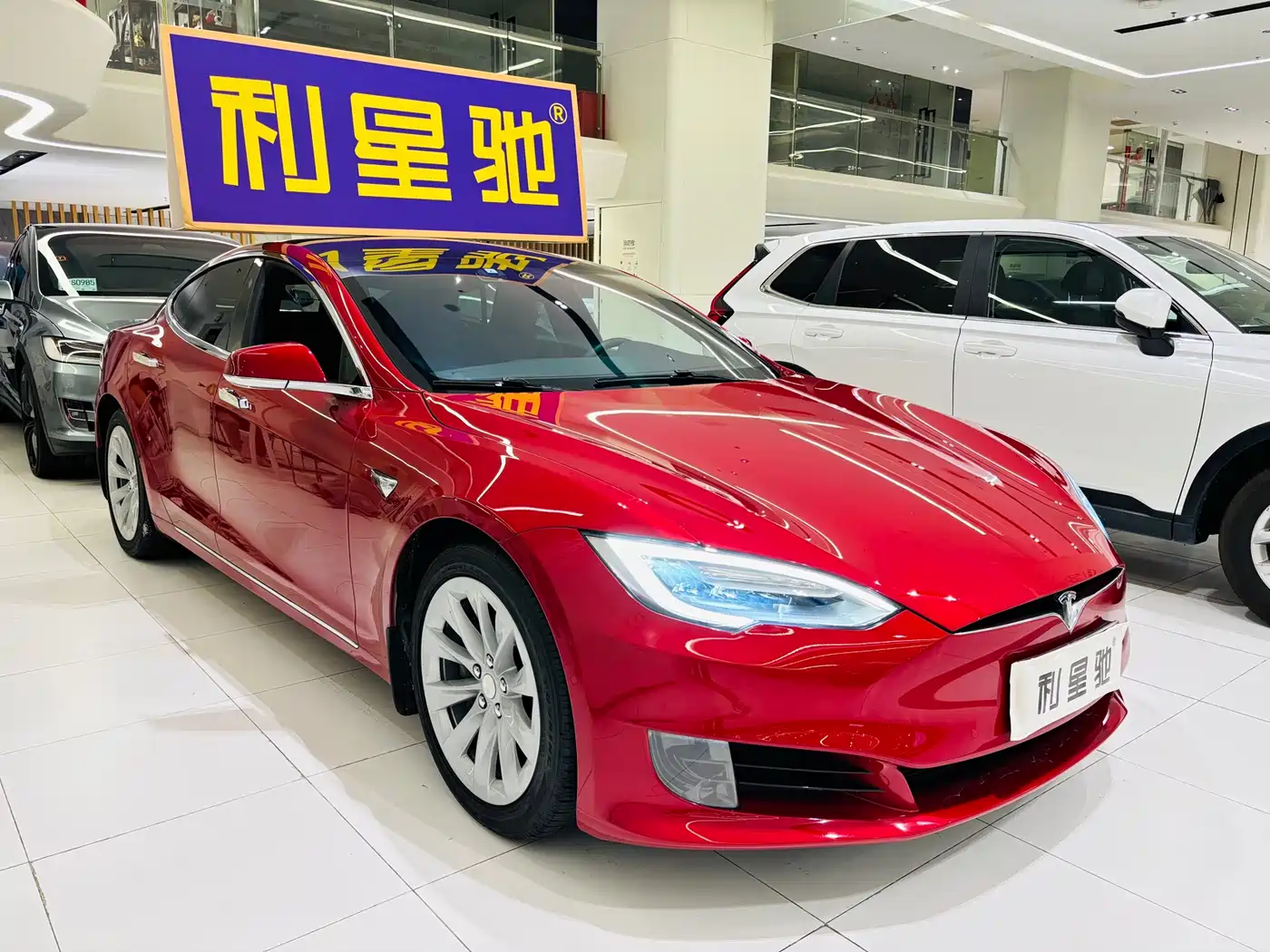 TESLA MODEL S