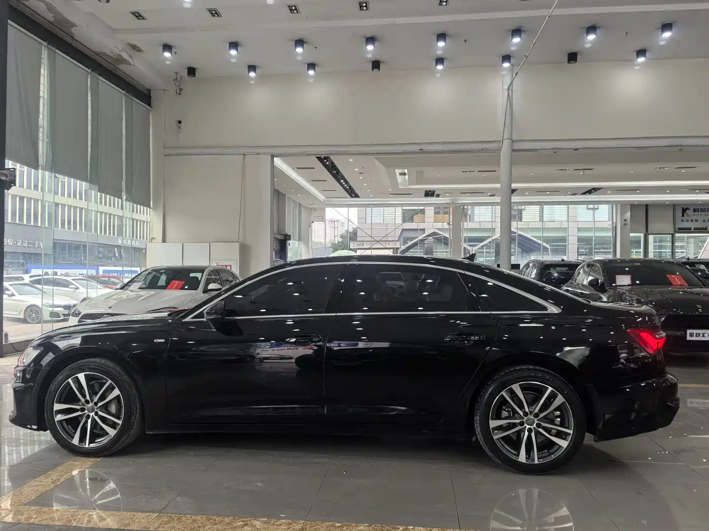 Audi A6L 2022 40 TFSI Luxury Dynamic фото 7