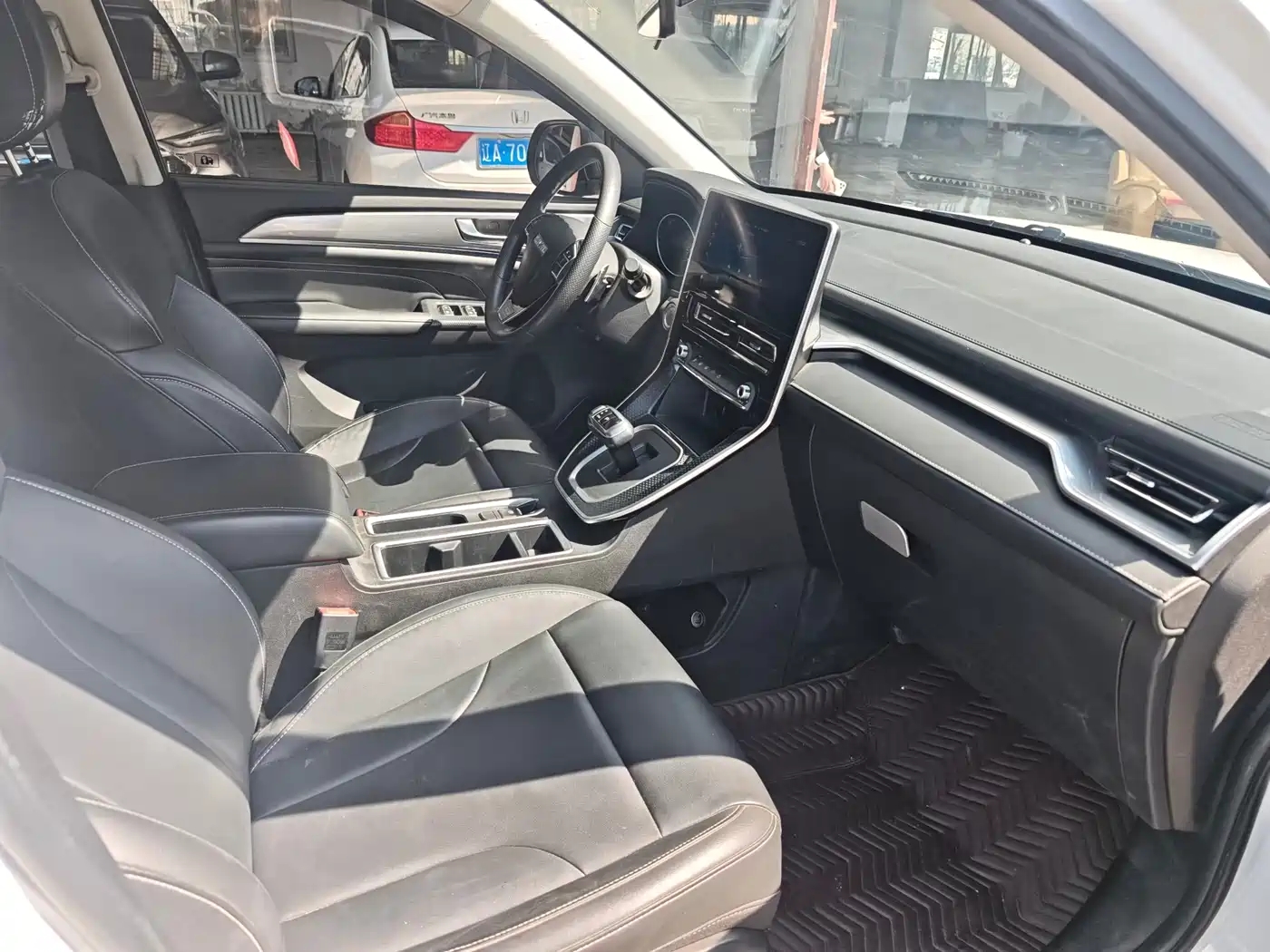 Haval M6 2021 PLUS 1.5T DCT Luxury Smart Connect фото 5