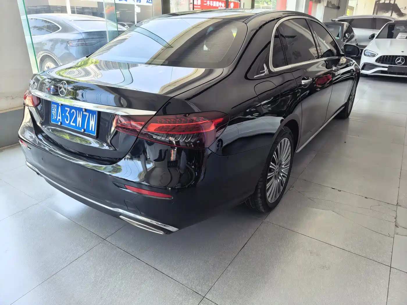 Mercedes-Benz E-Class 2021 E 300 L Luxury фото 13