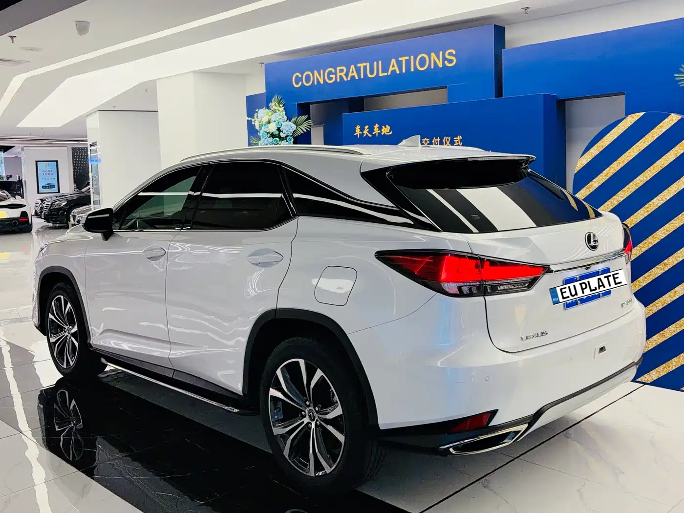 Lexus RX 2020 Facelift 300 AWD Elegance Edition фото 4