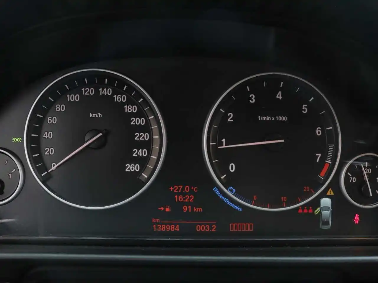 BMW 5 Series 2014 520Li Elegance фото 10