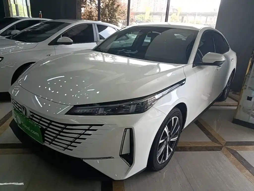 Changan Eado 2025 Blue Whale 1.5T 500Bar Premium
