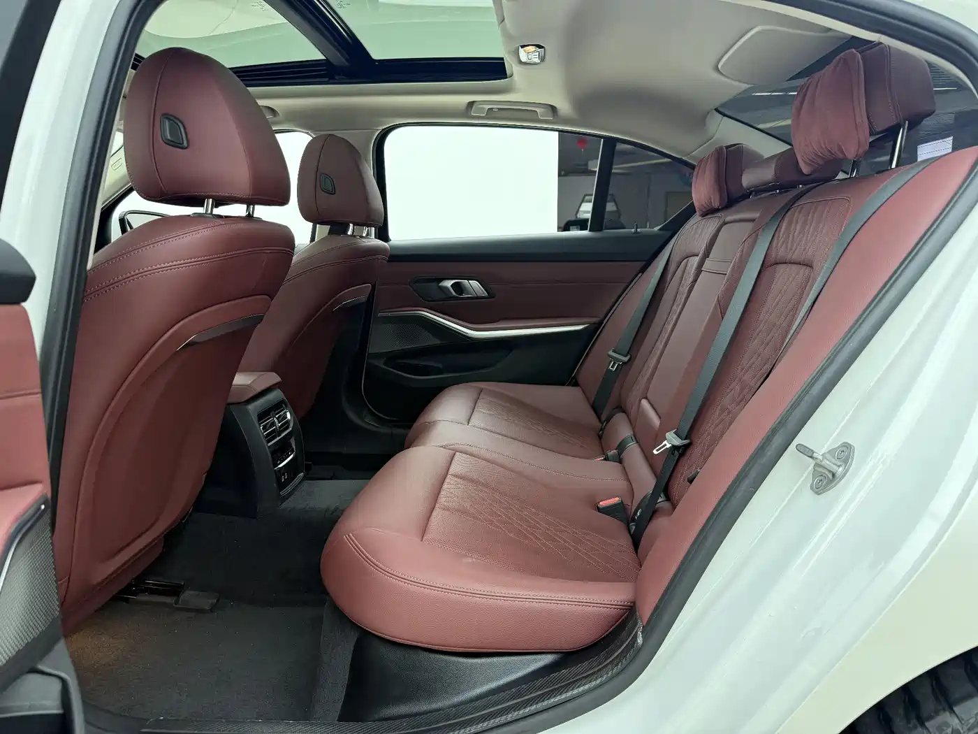 BMW i3 2024 eDrive 35 L фото 10