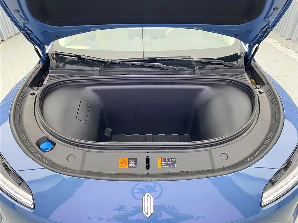 صورة 20 - Shangjie SUV