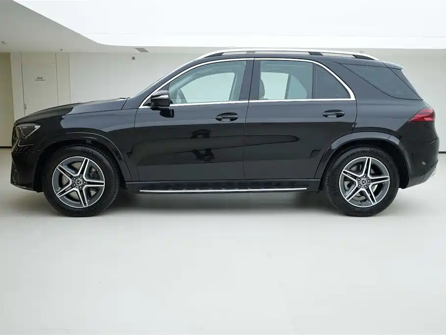 Mercedes-Benz GLE 2024 GLE 450 4MATIC Sport фото 3