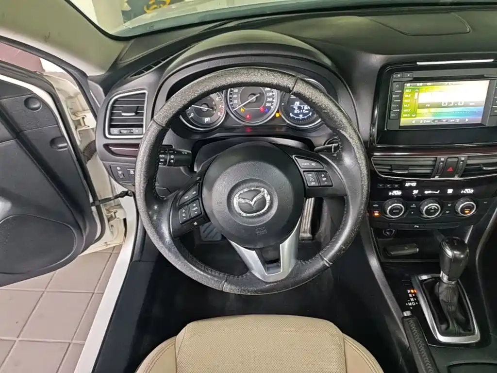 Photo 11 - Mazda Atenza