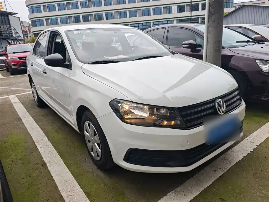 Volkswagen Santana 2016 1.6L Manual Trend Edition фото 4
