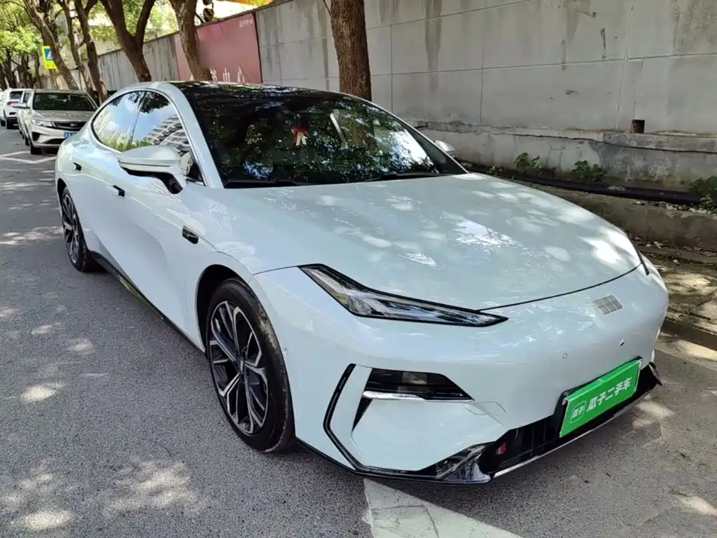 2025 Geely Galaxy Galaxy E8