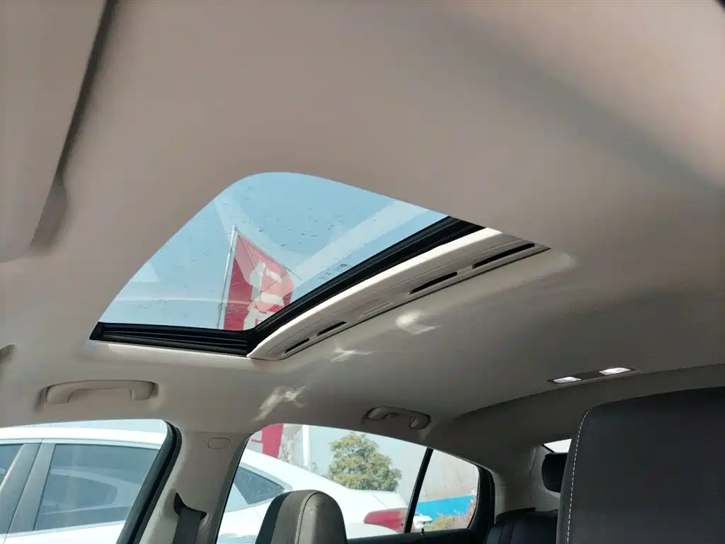 Buick Regal 2024 25T Ultra Comfort Edition фото 18