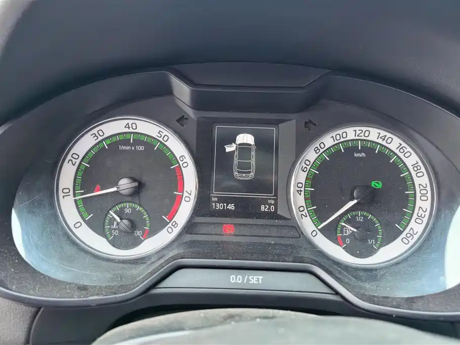 Škoda Octavia 2019 1.5L Automatic Luxury Edition фото 14