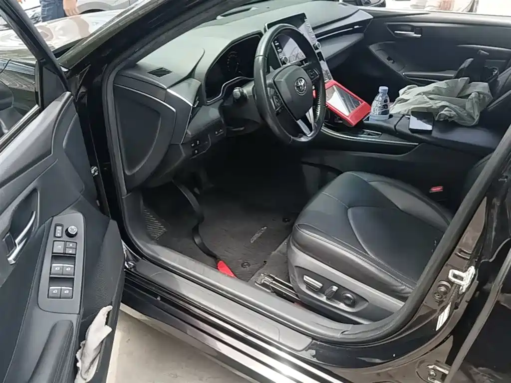 Toyota Avalon 2019 Hybrid 2.5L Luxury Edition China VI фото 16