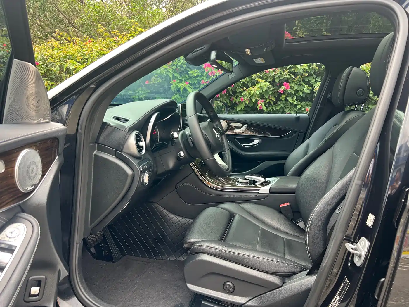Mercedes-Benz GLC 2017 GLC 260 4MATIC Luxury фото 7