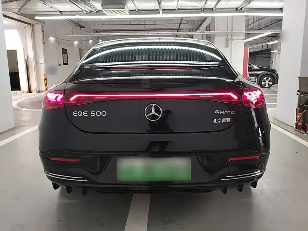 Фото 6 - Mercedes-Benz EQE