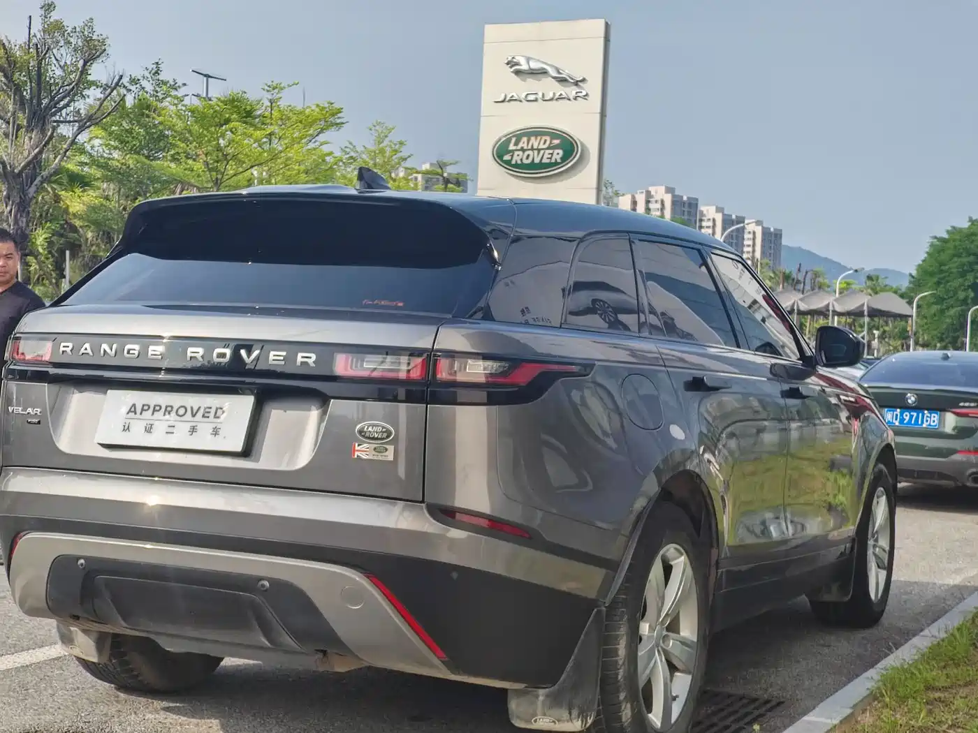 Land Rover Range Rover Velar 2019 250PS фото 5