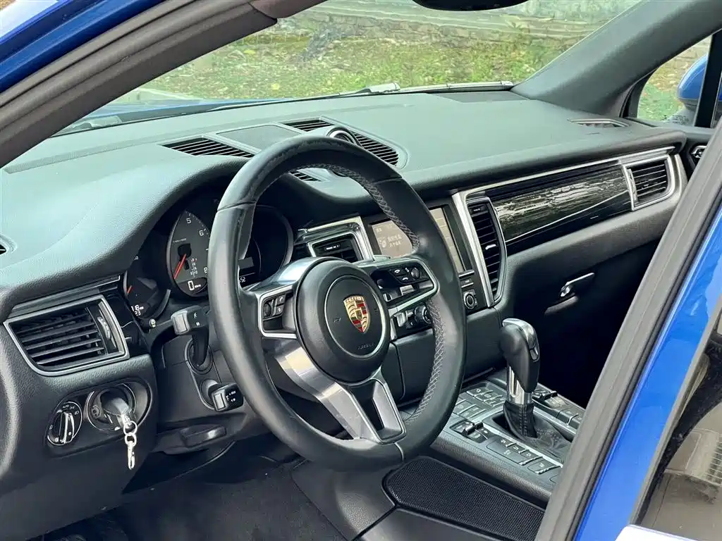 Porsche Macan 2016 Macan S 3.0T фото 28