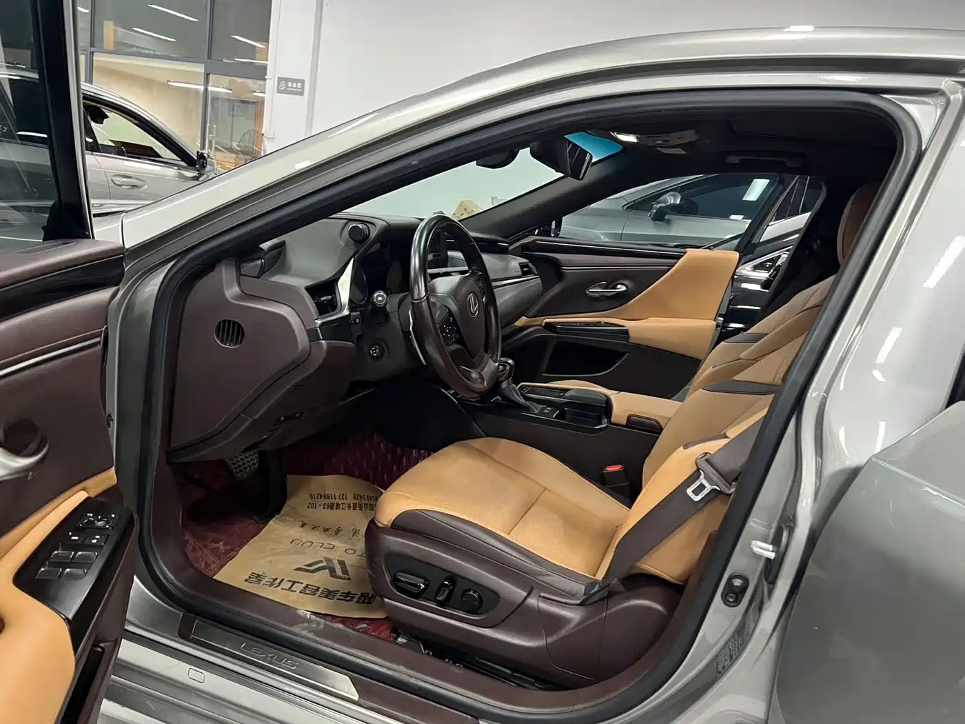 Lexus ES 2020 200 Excellence фото 4