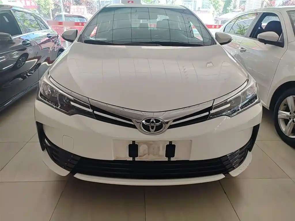 Toyota Levin 2018 185T CVT Prestige Edition China VI фото 3