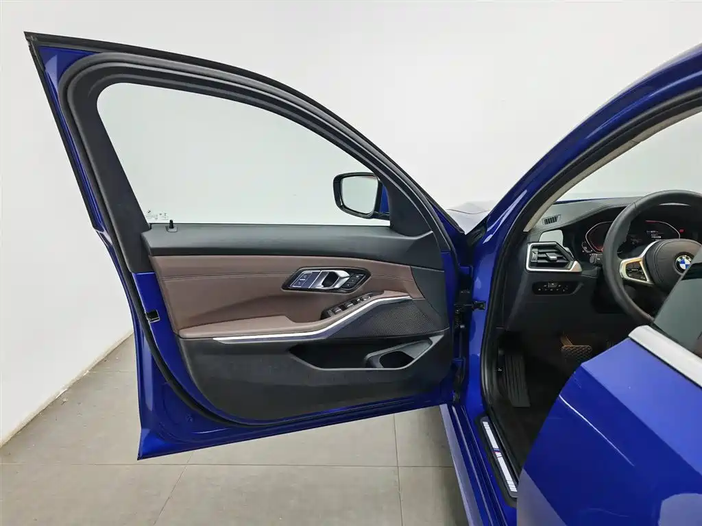 BMW 3 Series 2020 320Li M Sport Package фото 8